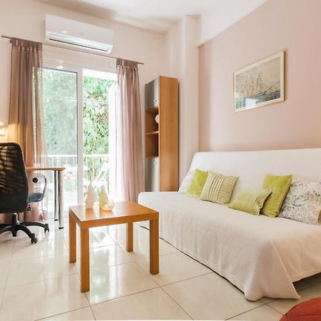 Central Apartment At Plaka 1 Bed For 2 Pers Athens Luaran gambar