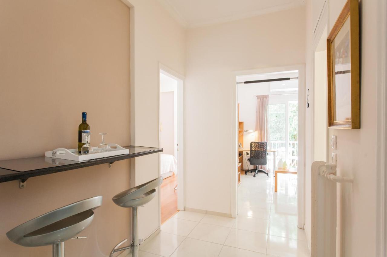 Central Apartment At Plaka 1 Bed For 2 Pers Athens Luaran gambar