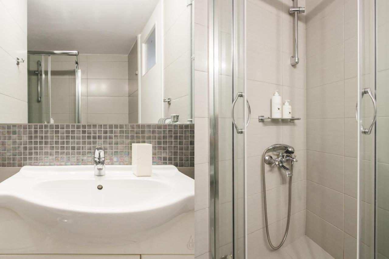 Central Apartment At Plaka 1 Bed For 2 Pers Athens Luaran gambar