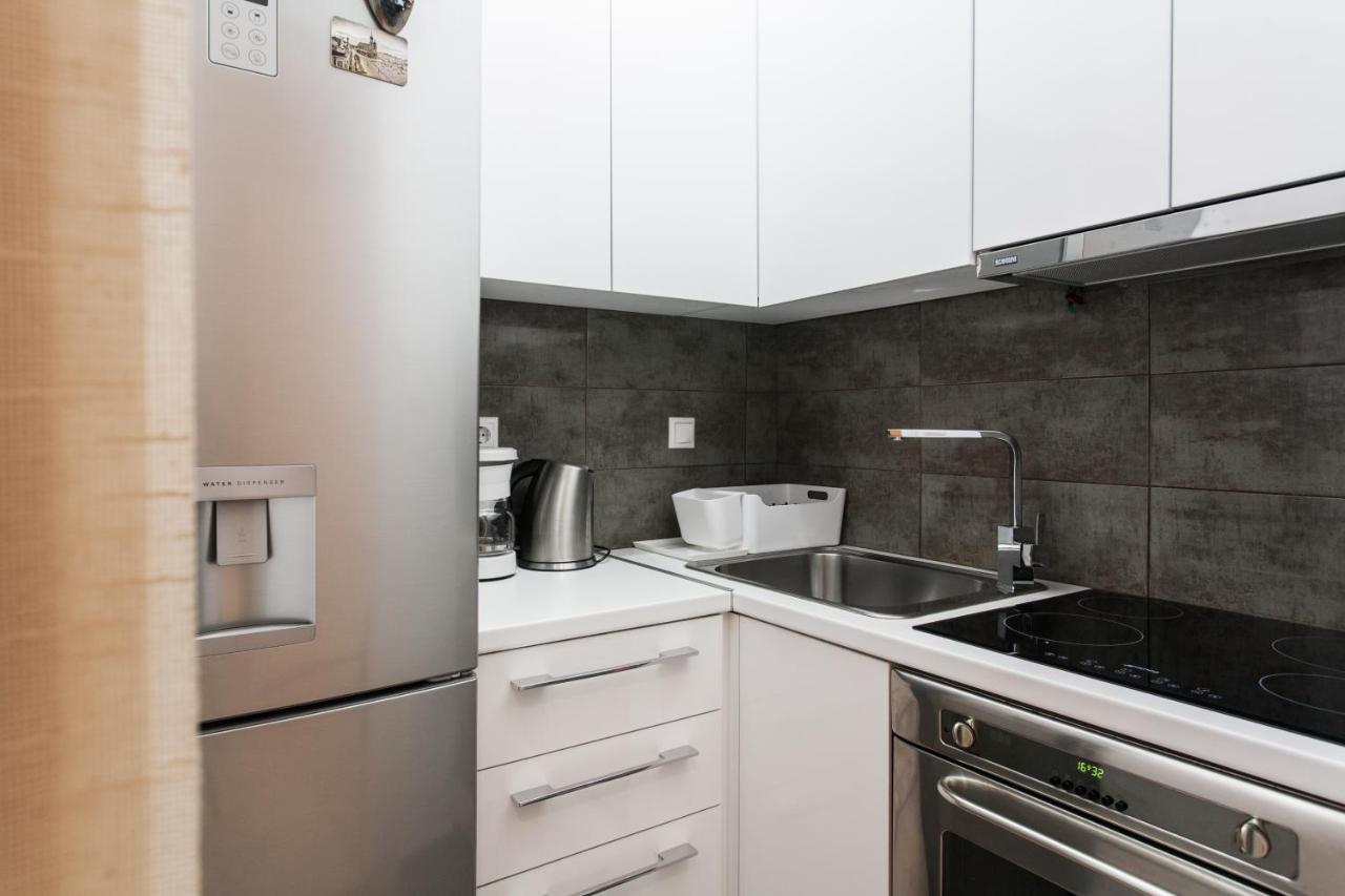 Central Apartment At Plaka 1 Bed For 2 Pers Athens Luaran gambar