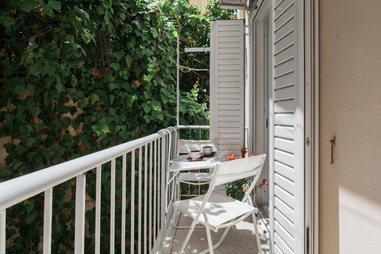 Central Apartment At Plaka 1 Bed For 2 Pers Athens Luaran gambar